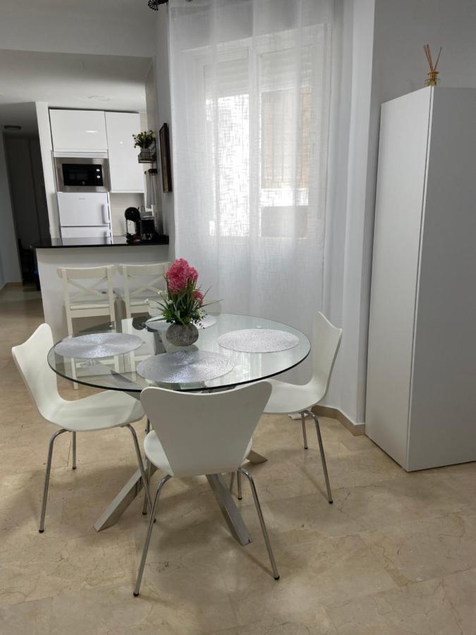 Beach And City Apartment A 50M De La Playa Fuengirola Exterior foto